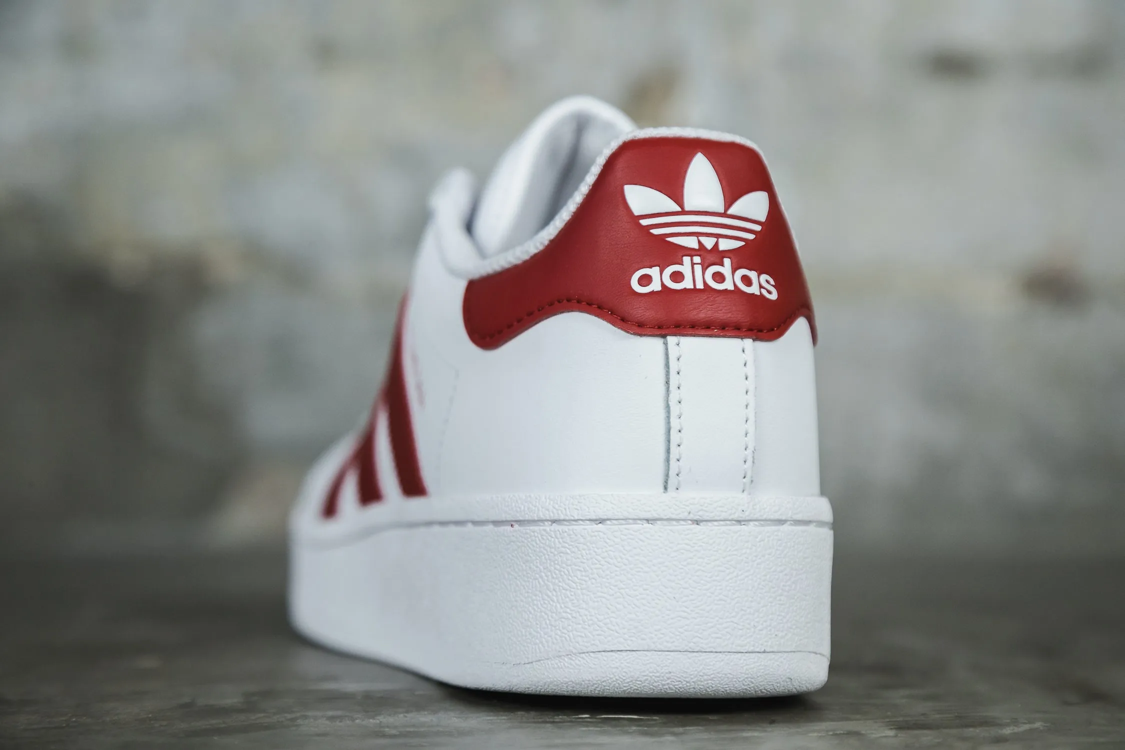 adidas Superstar XLG