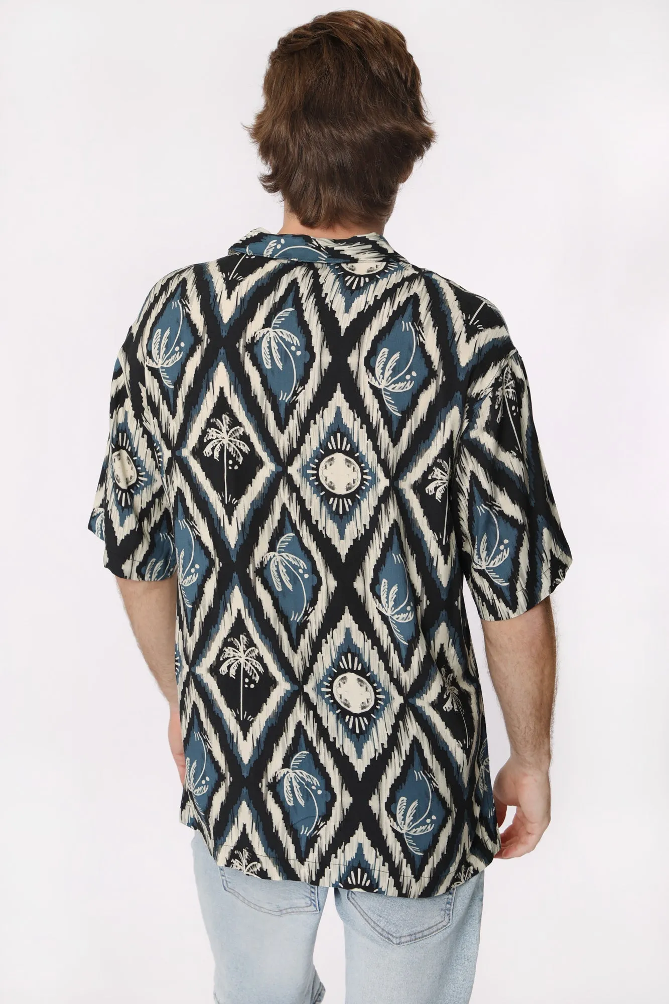 Amnesia Mens Printed Rayon Button-Up