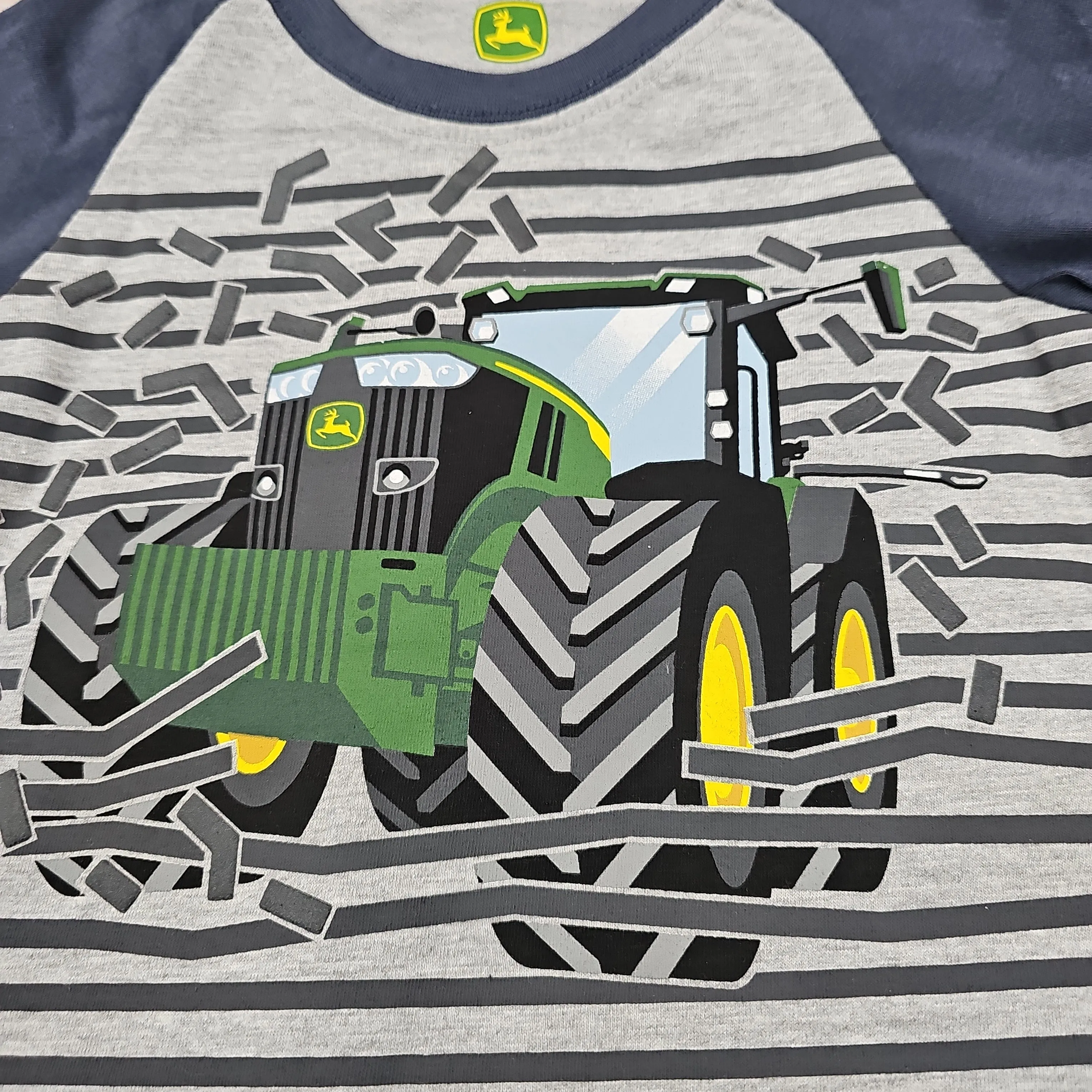 JOHN DEERE WALL TRACTOR T-SHIRT JD LIGHT HEATHER GRAY LP85738