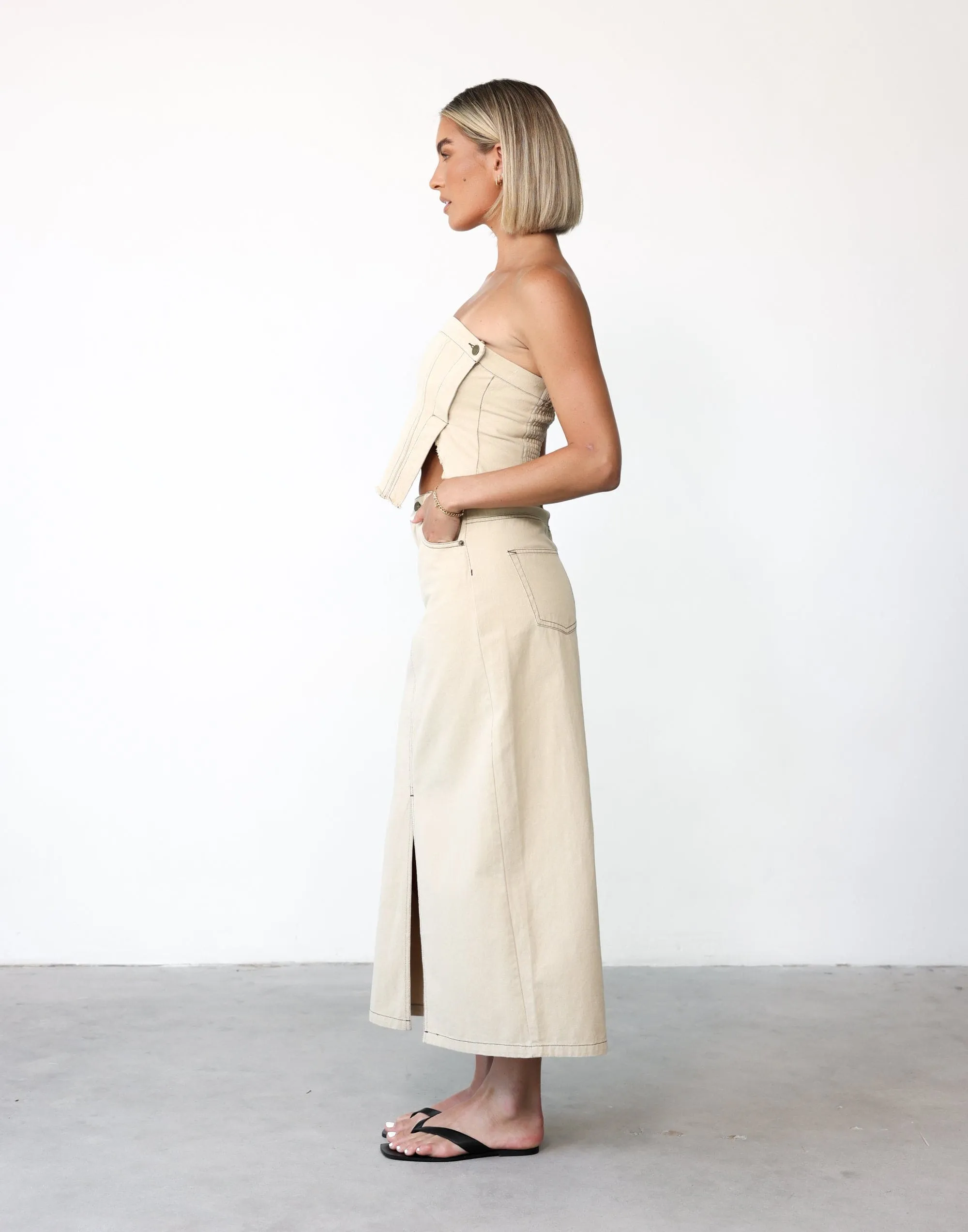 Shrina Maxi Skirt (Beige)