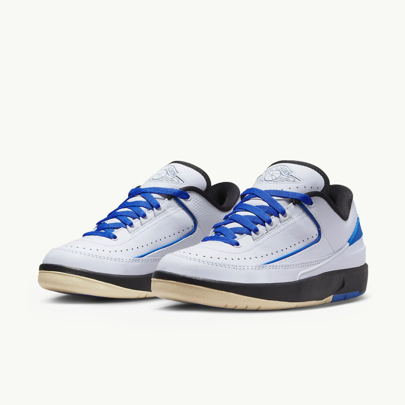 WOMENS AIR JORDAN 2 RETRO LOW WHITE VARSITY ROYAL BLACK MUSLIN